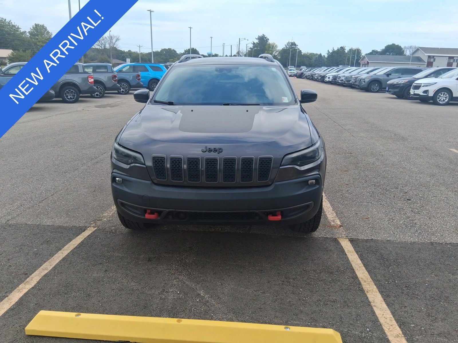 2023 Jeep Cherokee Trailhawk
