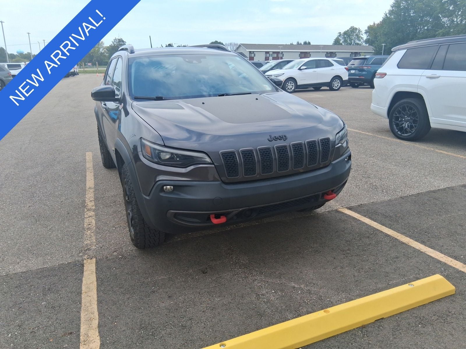 2023 Jeep Cherokee Trailhawk