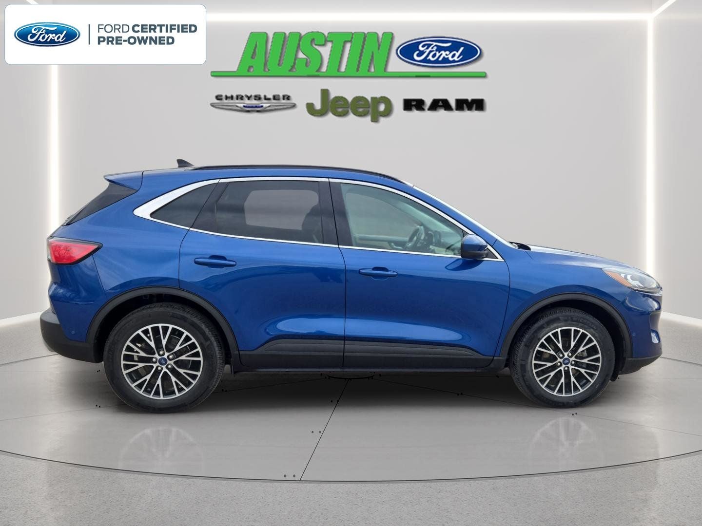 2022 Ford Escape Plug-In Hybrid Titanium