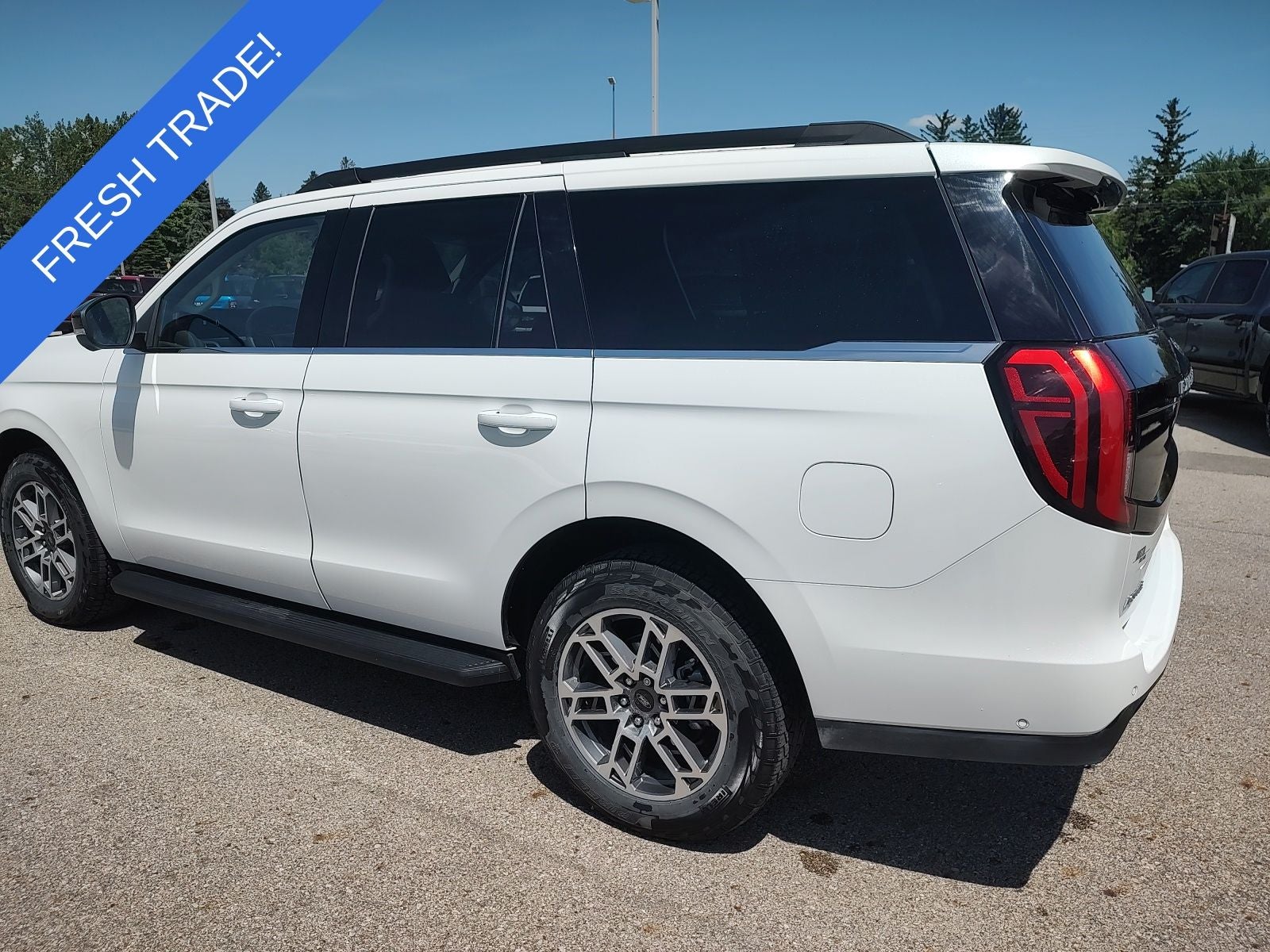 2025 Ford Expedition Active