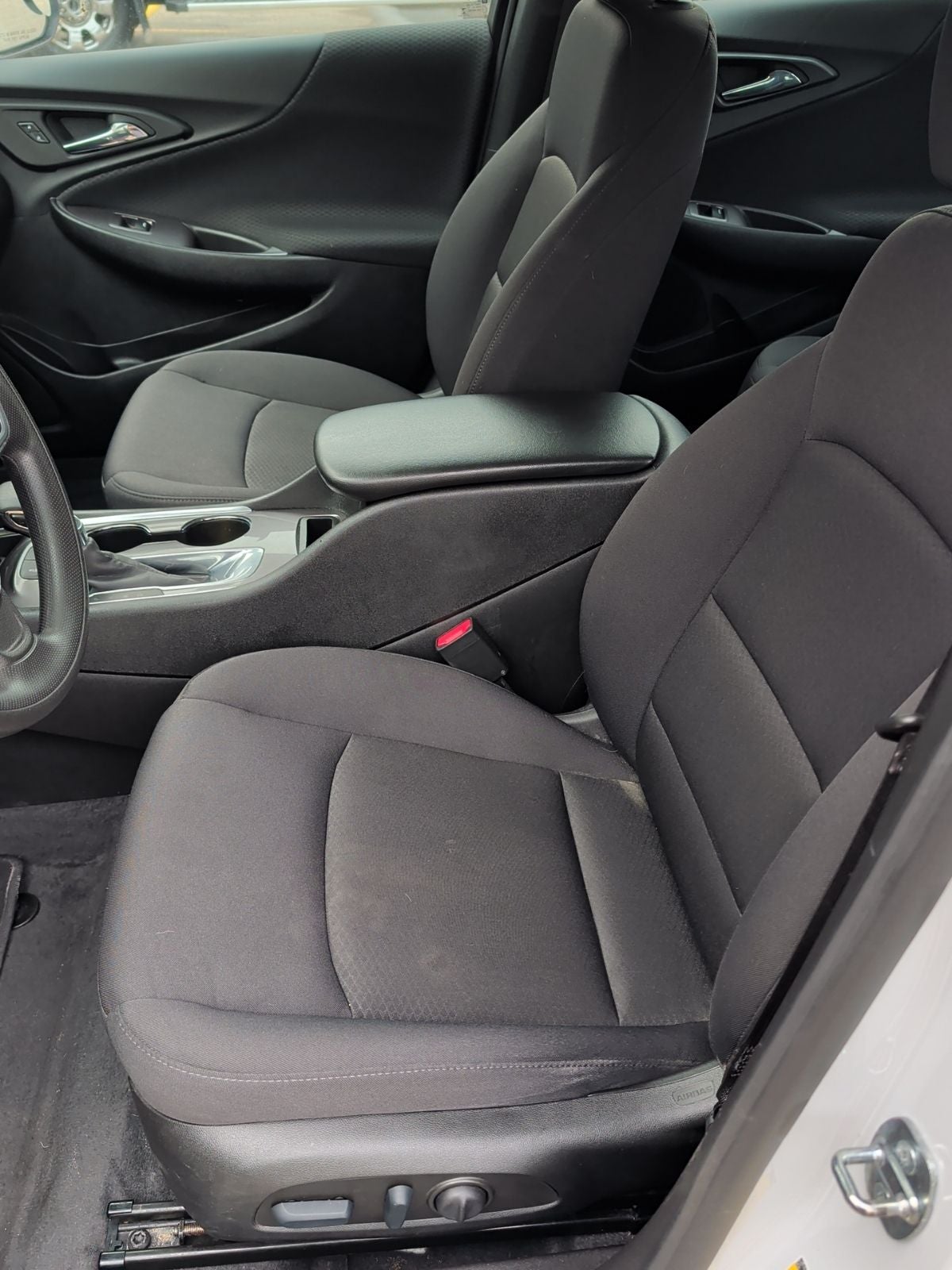 2022 Chevrolet Malibu LS 1FL