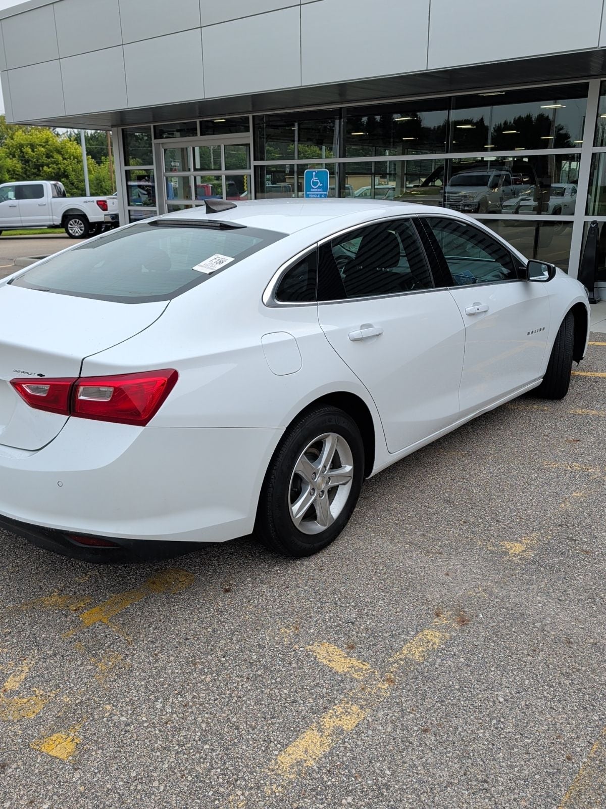 2022 Chevrolet Malibu LS 1FL