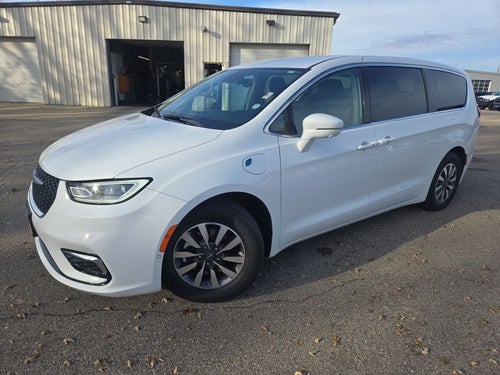 2022 Chrysler Pacifica Hybrid Touring L Theatre System!