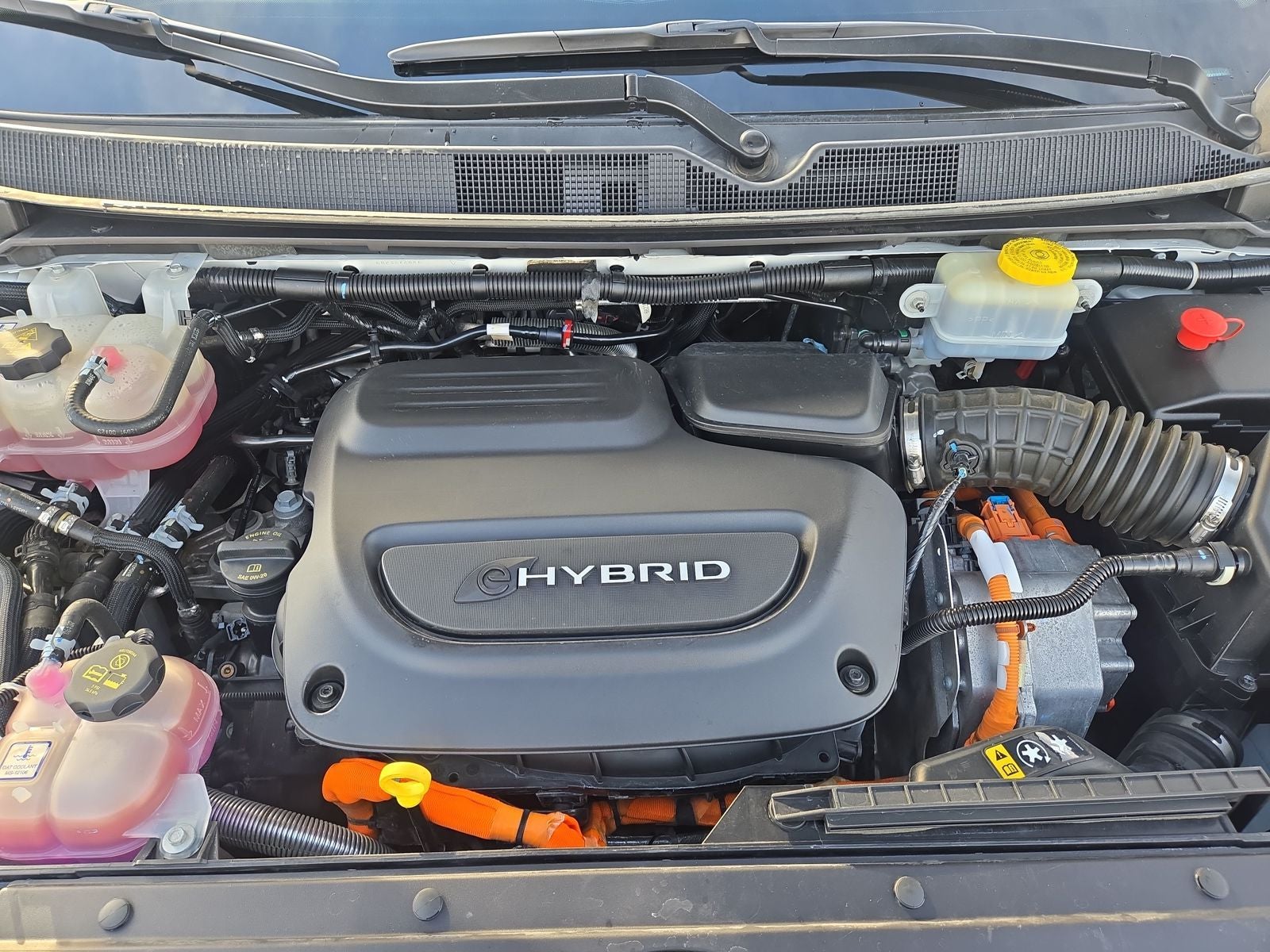 2022 Chrysler Pacifica Hybrid Touring L Theatre System!