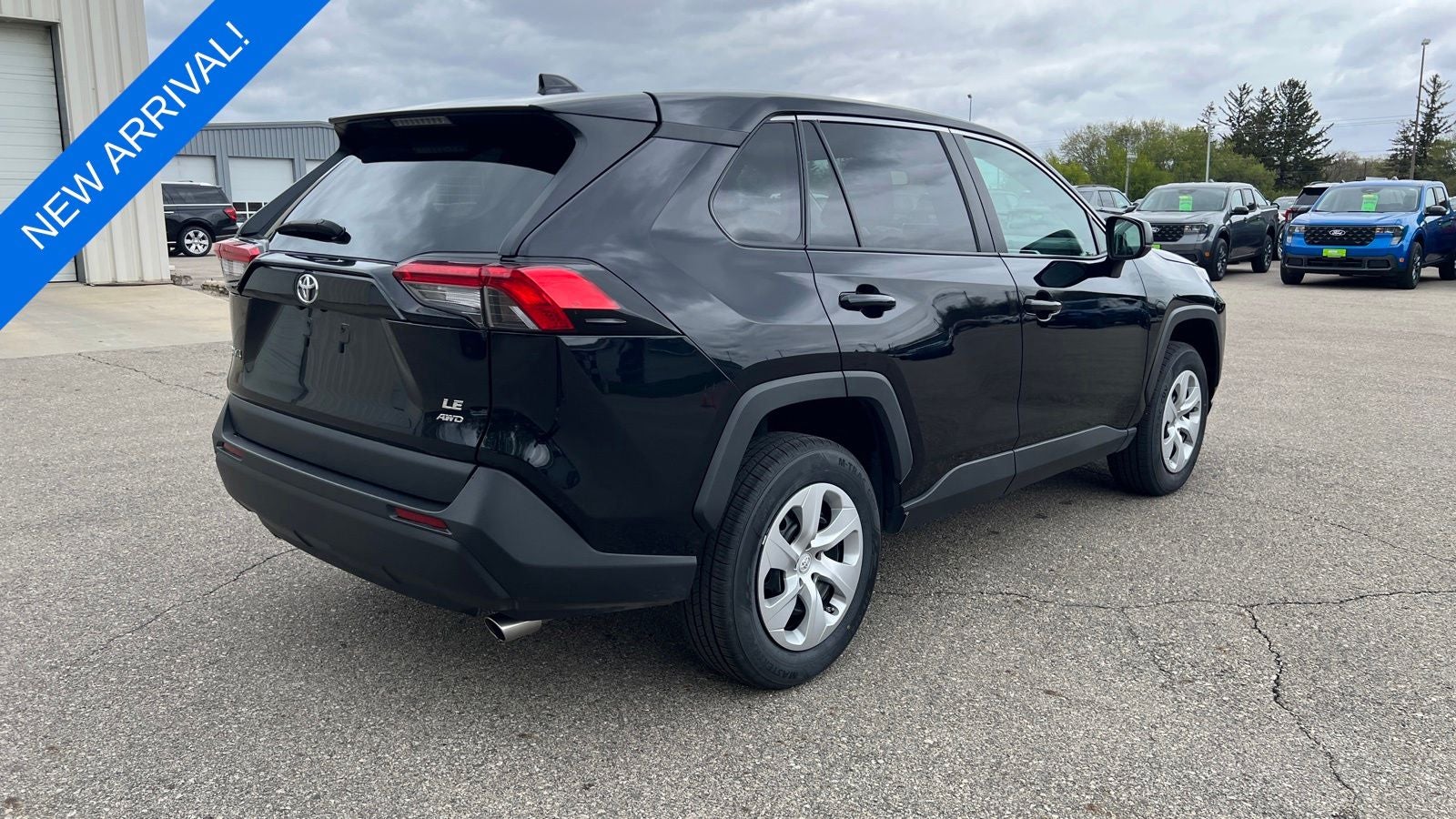 2024 Toyota RAV4 LE