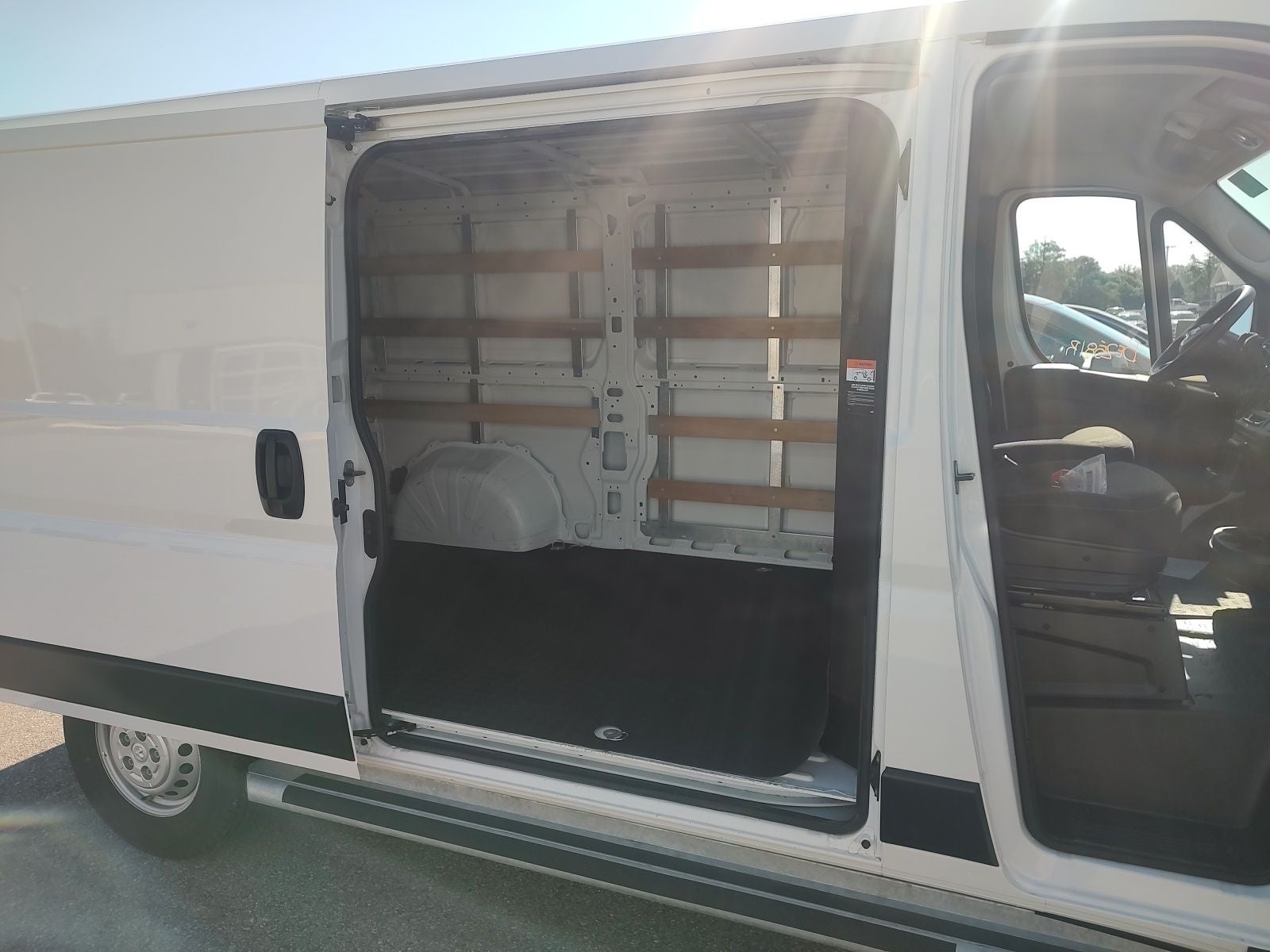2025 RAM ProMaster 2500 Base