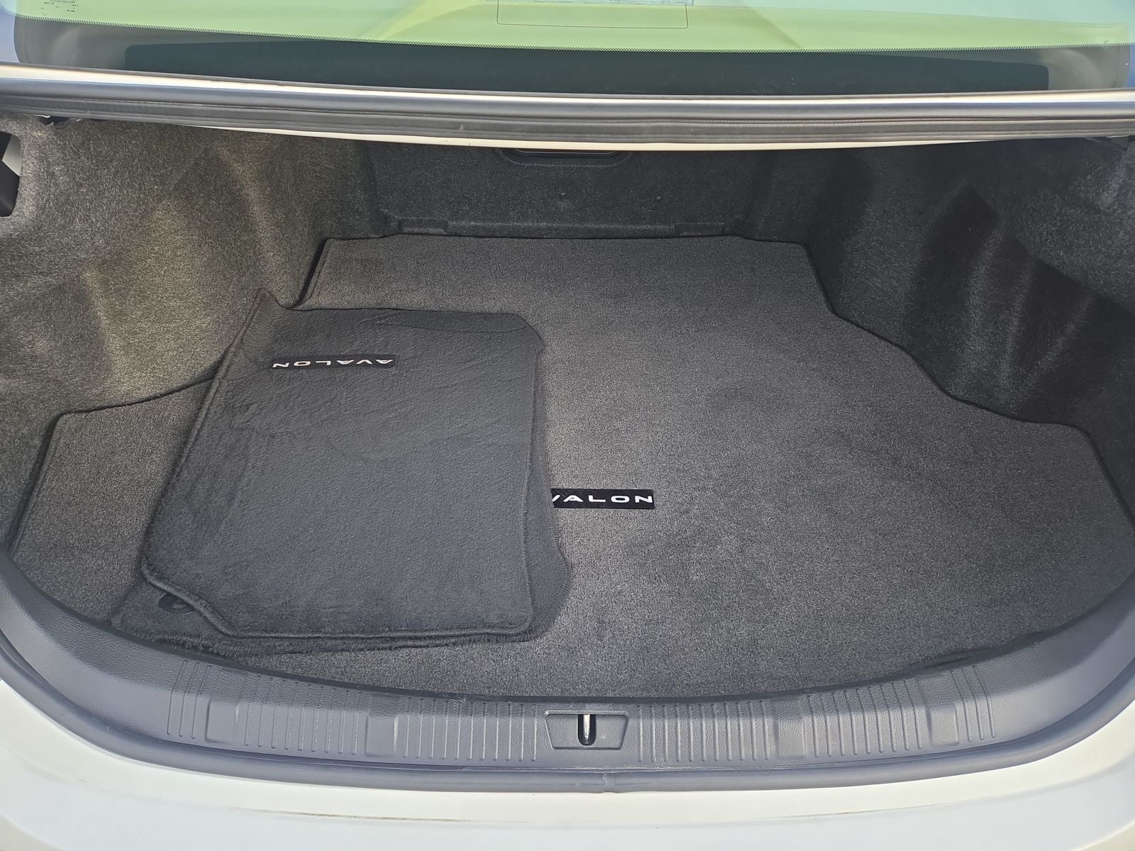 2018 Toyota Avalon XLE Plus