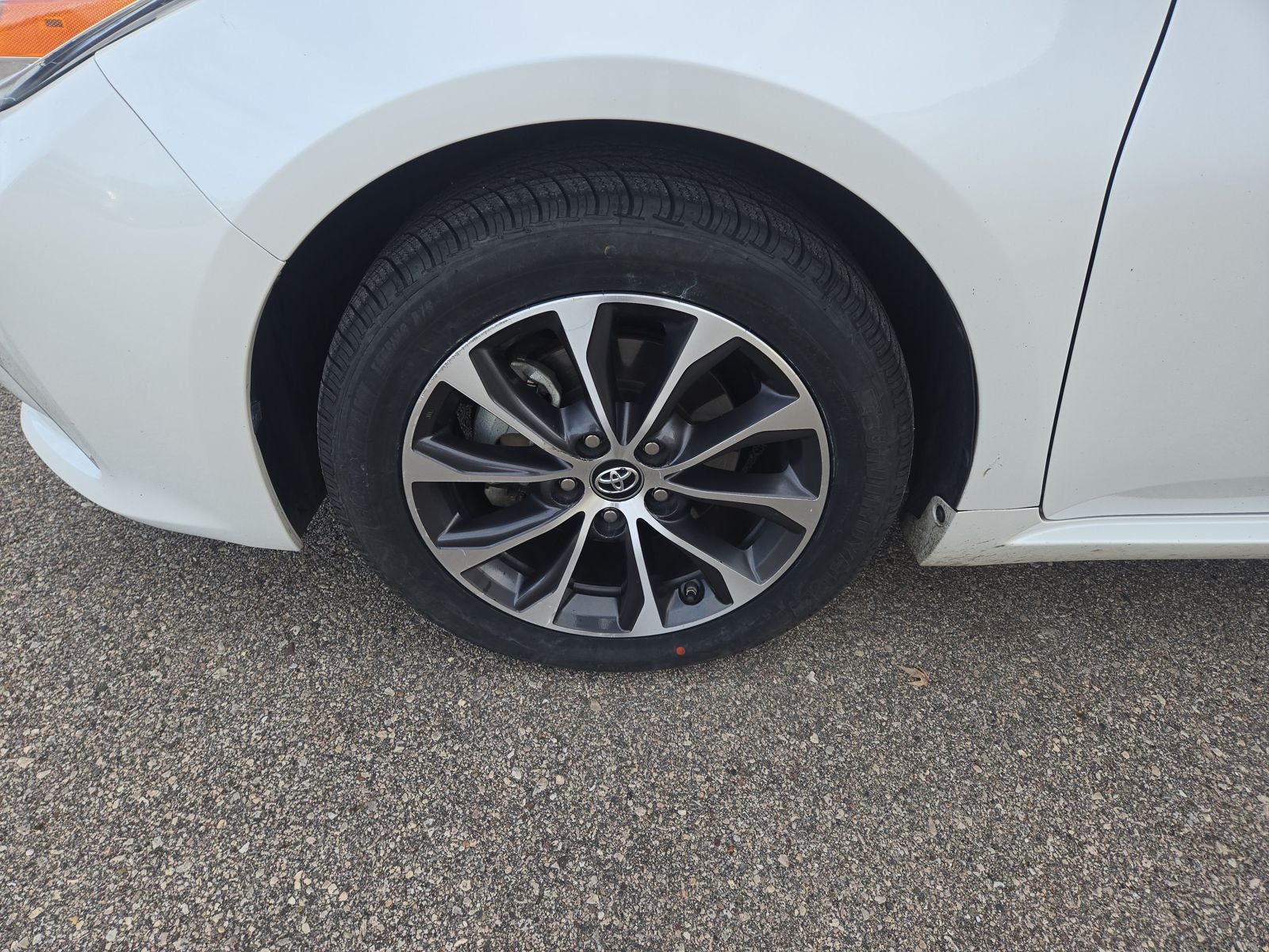 2018 Toyota Avalon XLE Plus