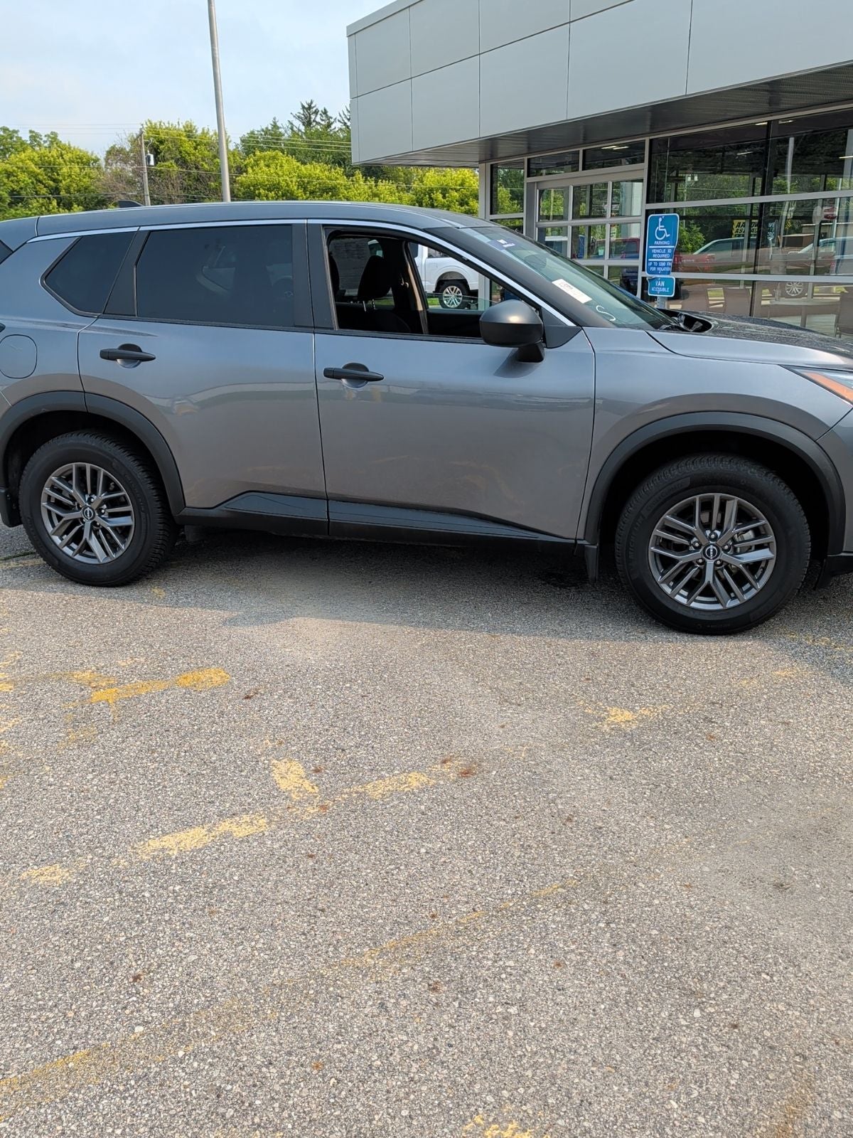 2024 Nissan Rogue S