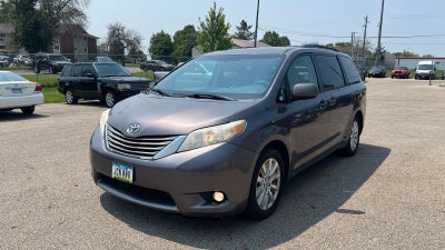 2012 Toyota Sienna XLE 7 Passenger