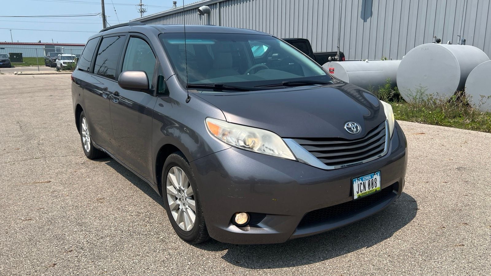2012 Toyota Sienna XLE 7 Passenger