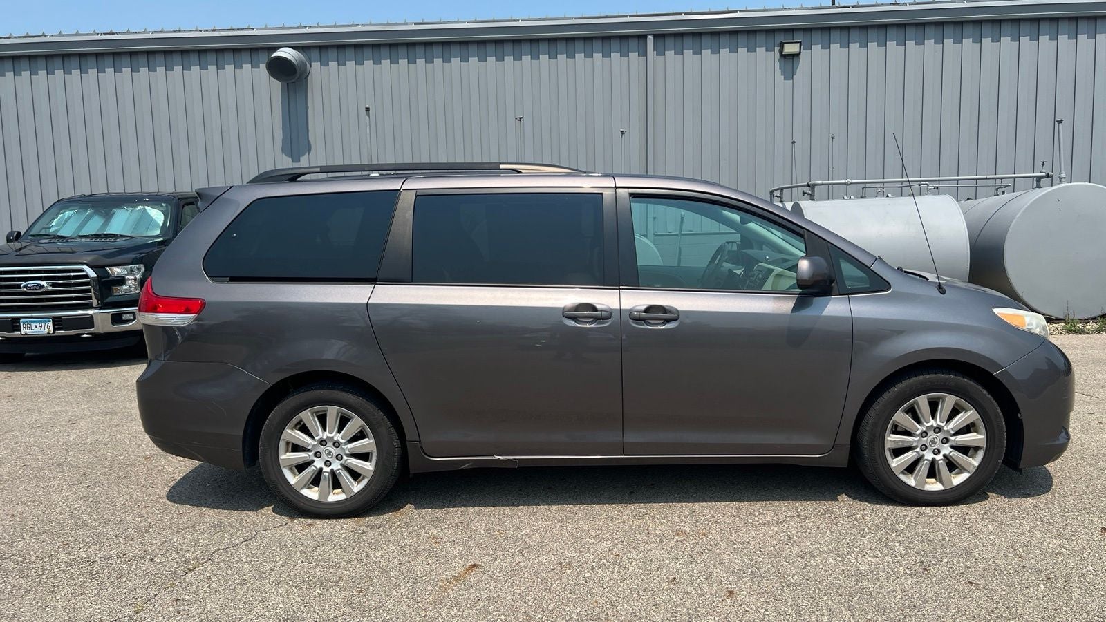 2012 Toyota Sienna XLE 7 Passenger