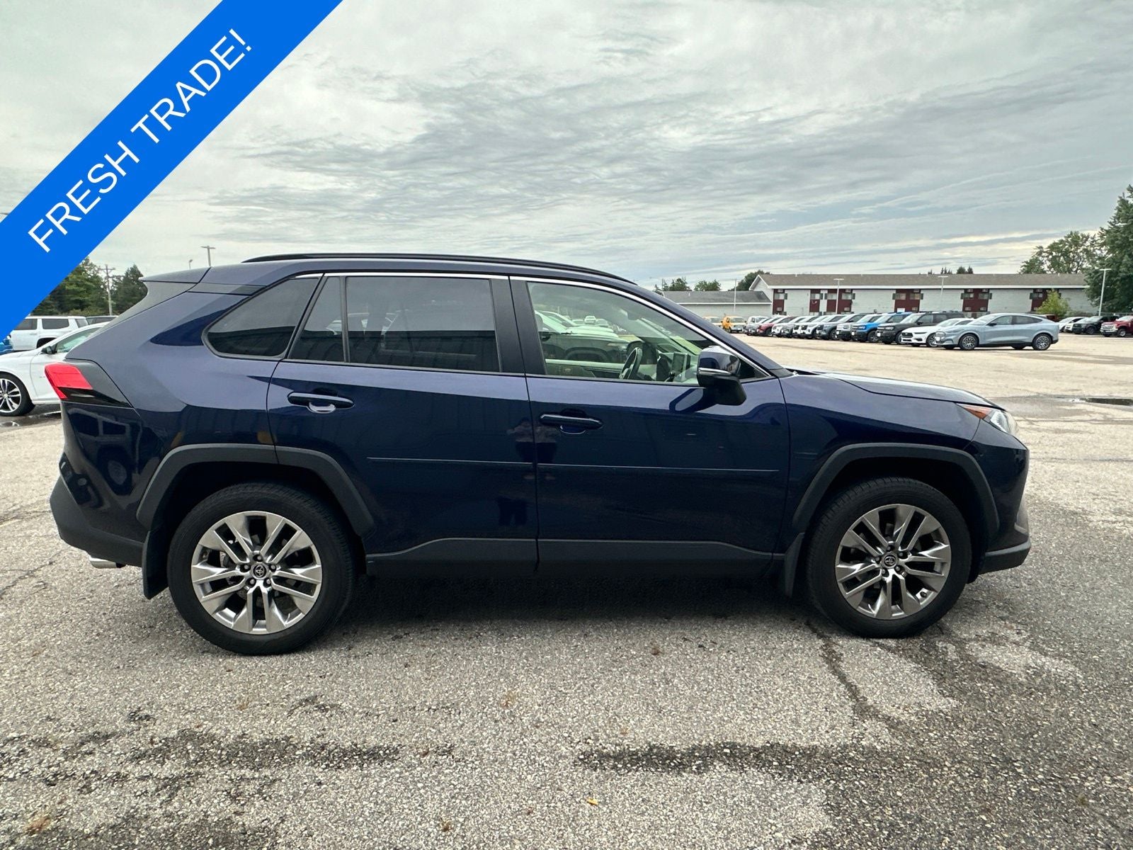 2019 Toyota RAV4 XLE Premium
