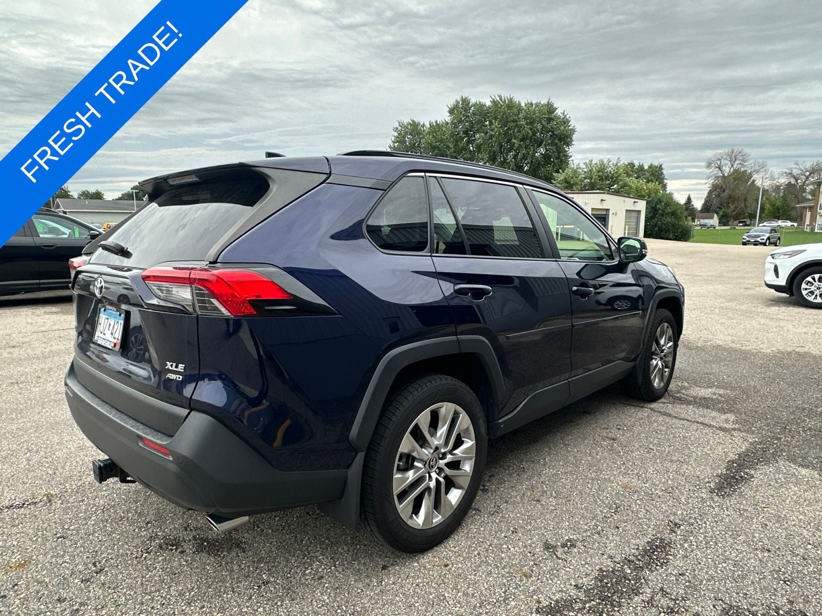 2019 Toyota RAV4 XLE Premium