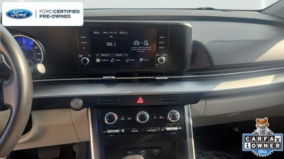 2023 Kia Carnival LX Seat Package
