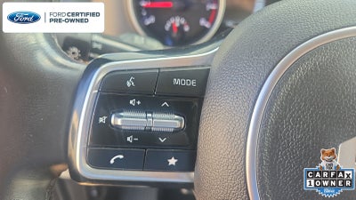2023 Kia Carnival LX Seat Package