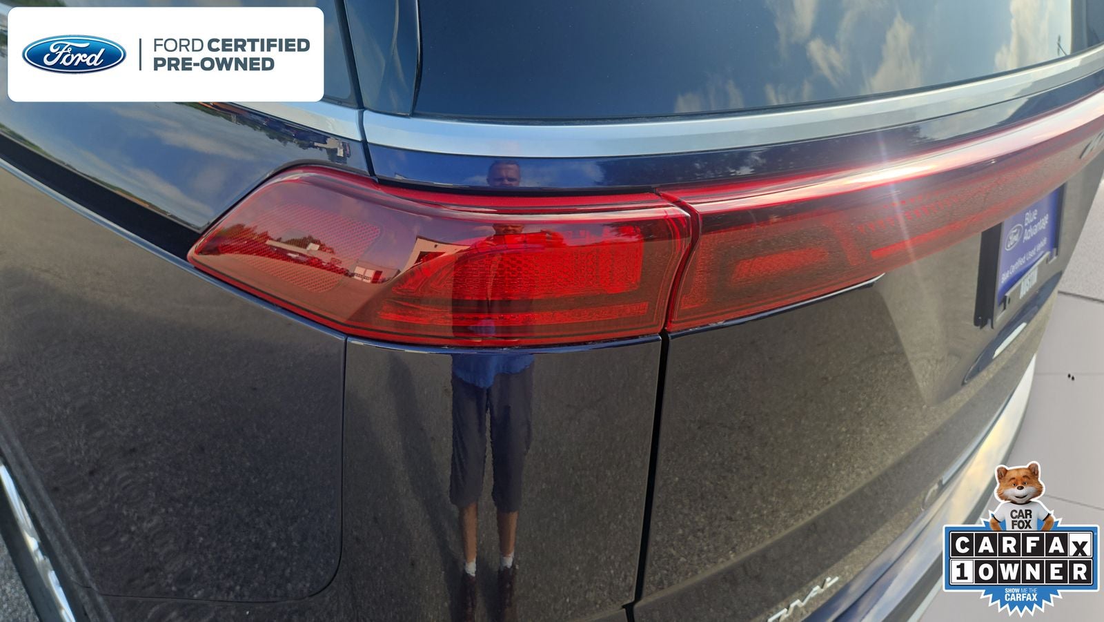 2023 Kia Carnival LX Seat Package