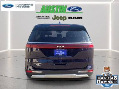 2023 Kia Carnival LX Seat Package