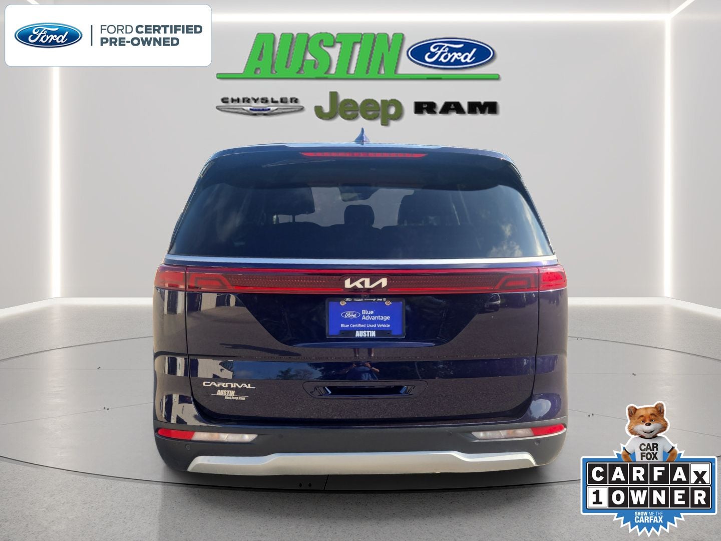 2023 Kia Carnival LX Seat Package